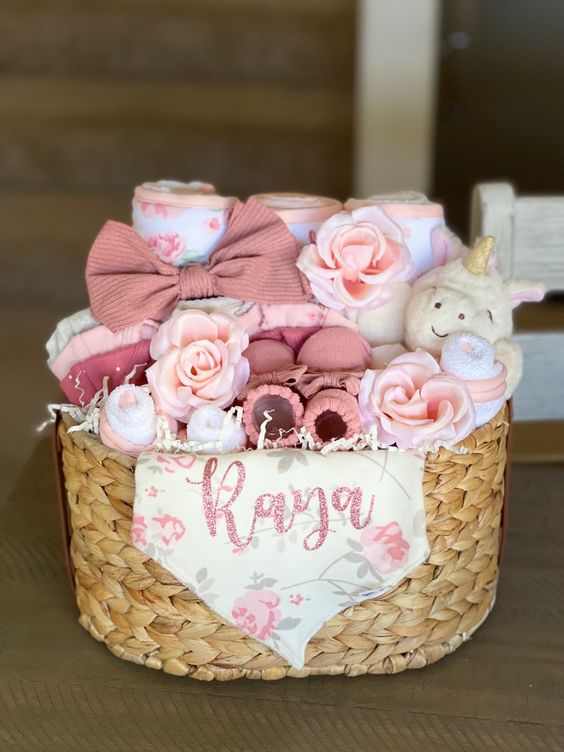 Make a memorable impression with a baby girl gift basket that’s packed with love! Explore a variety of creative ideas, from essentials to little luxuries, perfect for welcoming a new baby girl. 🌷 #GiftBasketIdeas #BabyShowerInspo