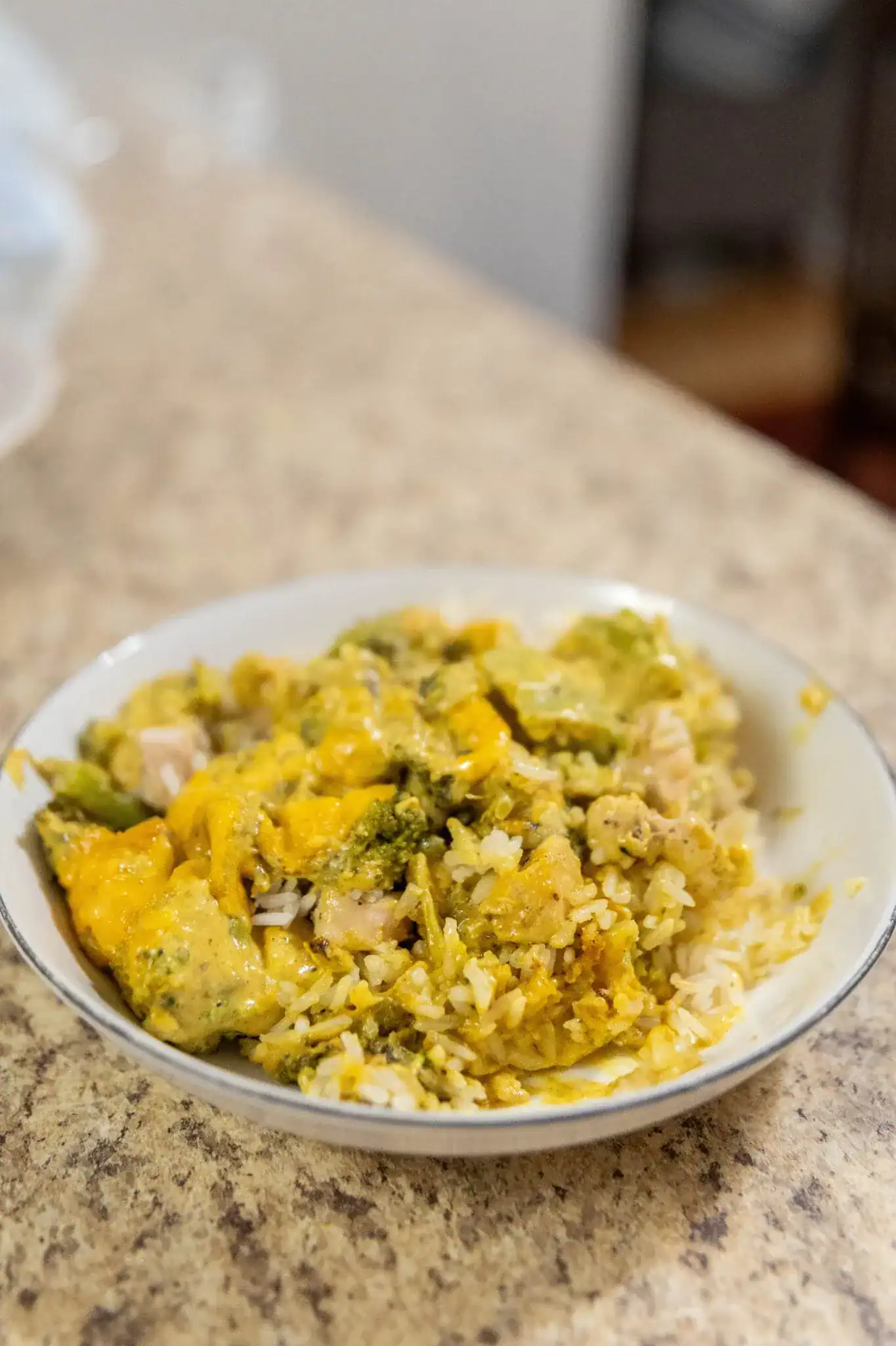 This chicken, broccoli, and rice casserole with curry is one of those easy dinners that somehow everyone actually eats. Using canned chicken keeps prep quick, while the curry adds just enough flavor without being overwhelming. It’s simple to throw together, works great as a make-ahead meal, and freezes beautifully for those nights when you just can’t deal with cooking from scratch.