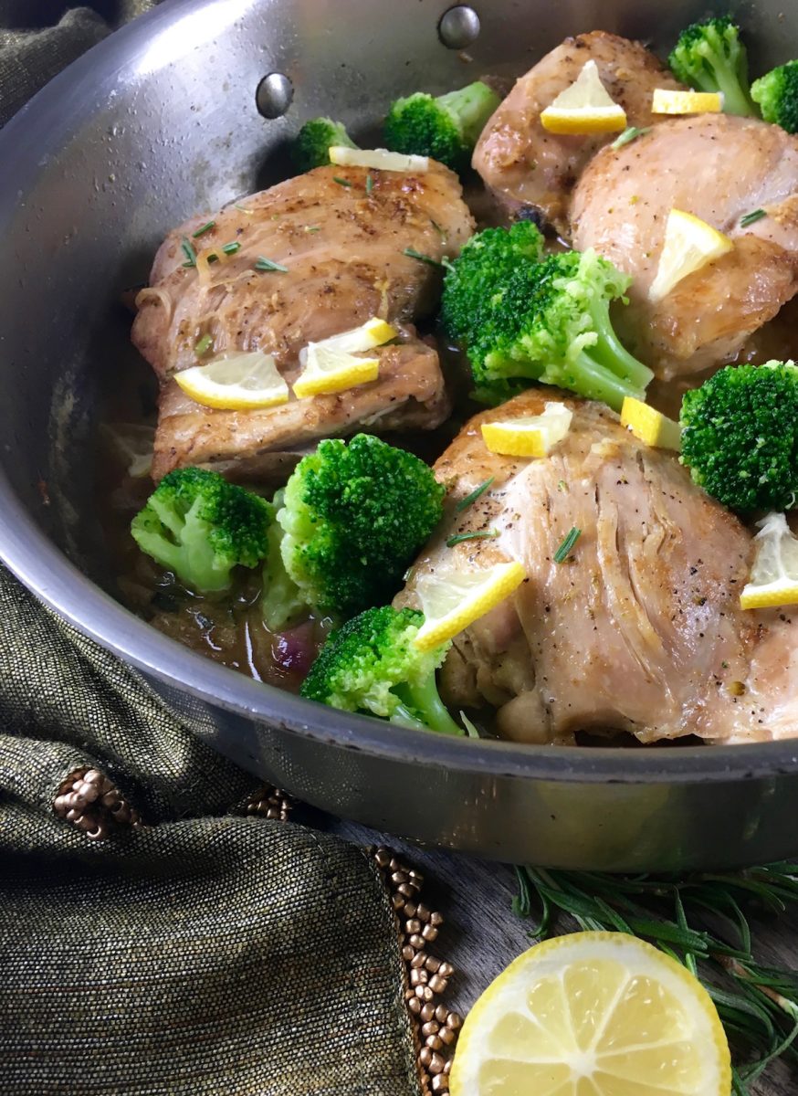 Treat yourself to a delightful dinner with our Savory Lemon-Rosemary Chicken Thighs! 🍗🥦 Infused with fresh herbs and complemented by sautéed shallots and broccoli, this easy one-skillet recipe is a surefire hit. Perfect for a wholesome, low-carb meal! 