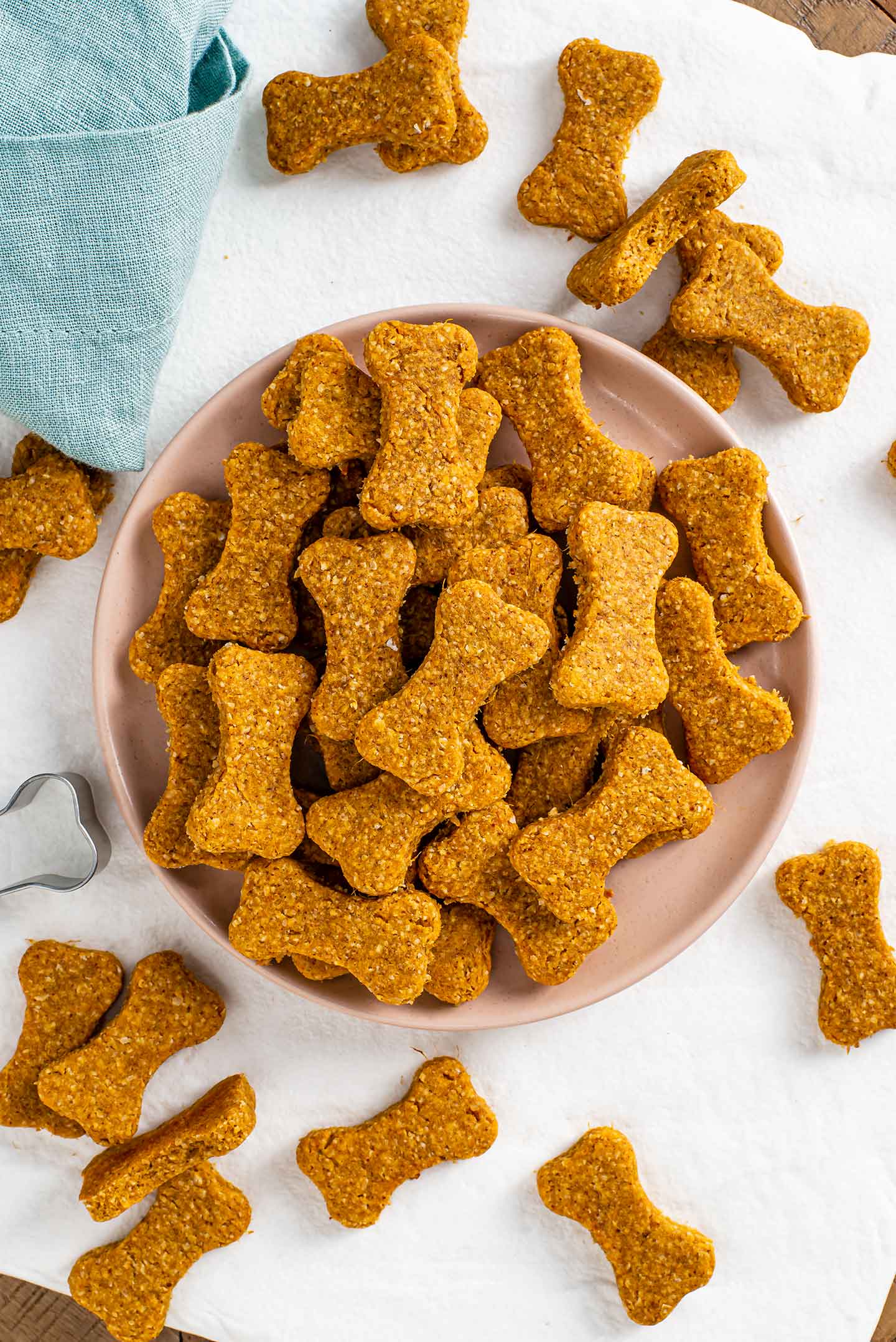 10 Homemade No Bake Dog Treats To Make Your Pup Drool