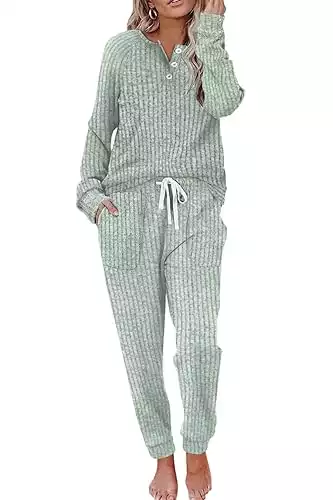 Comfy Loungewear for New Moms