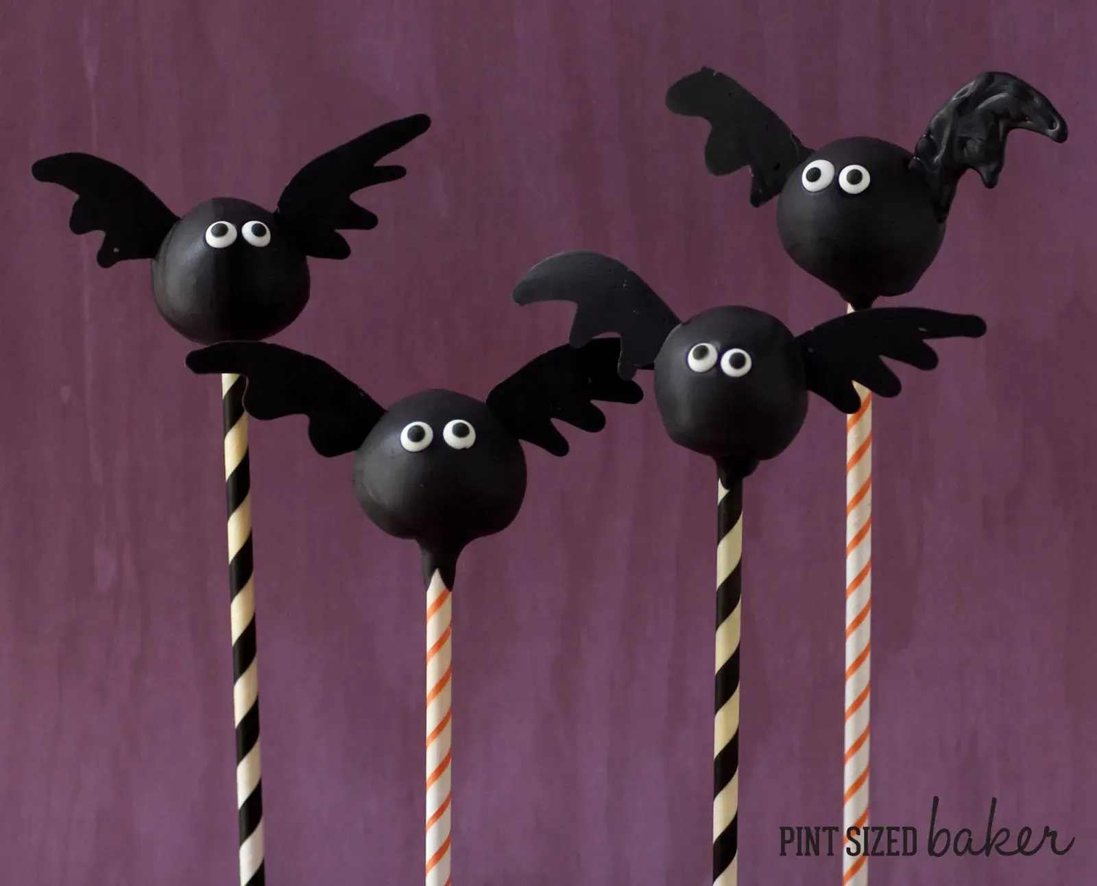 Bat Cake Pops – With big candy eyes and dramatic wings, these bat cake pops are a frightfully fun addition to your Halloween dessert table.