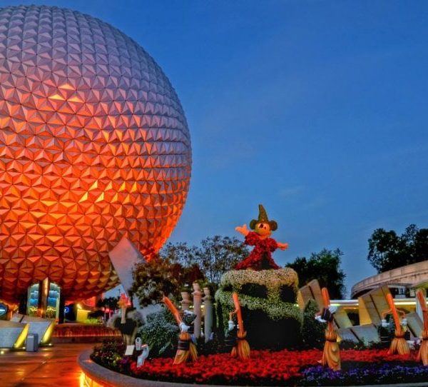 Your Complete Guide to Securing the Best Seat for Disney World Fireworks and Attractions