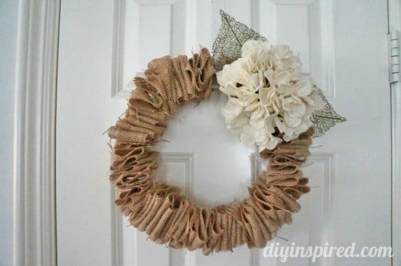 Christmas Burlap Wreaths 8