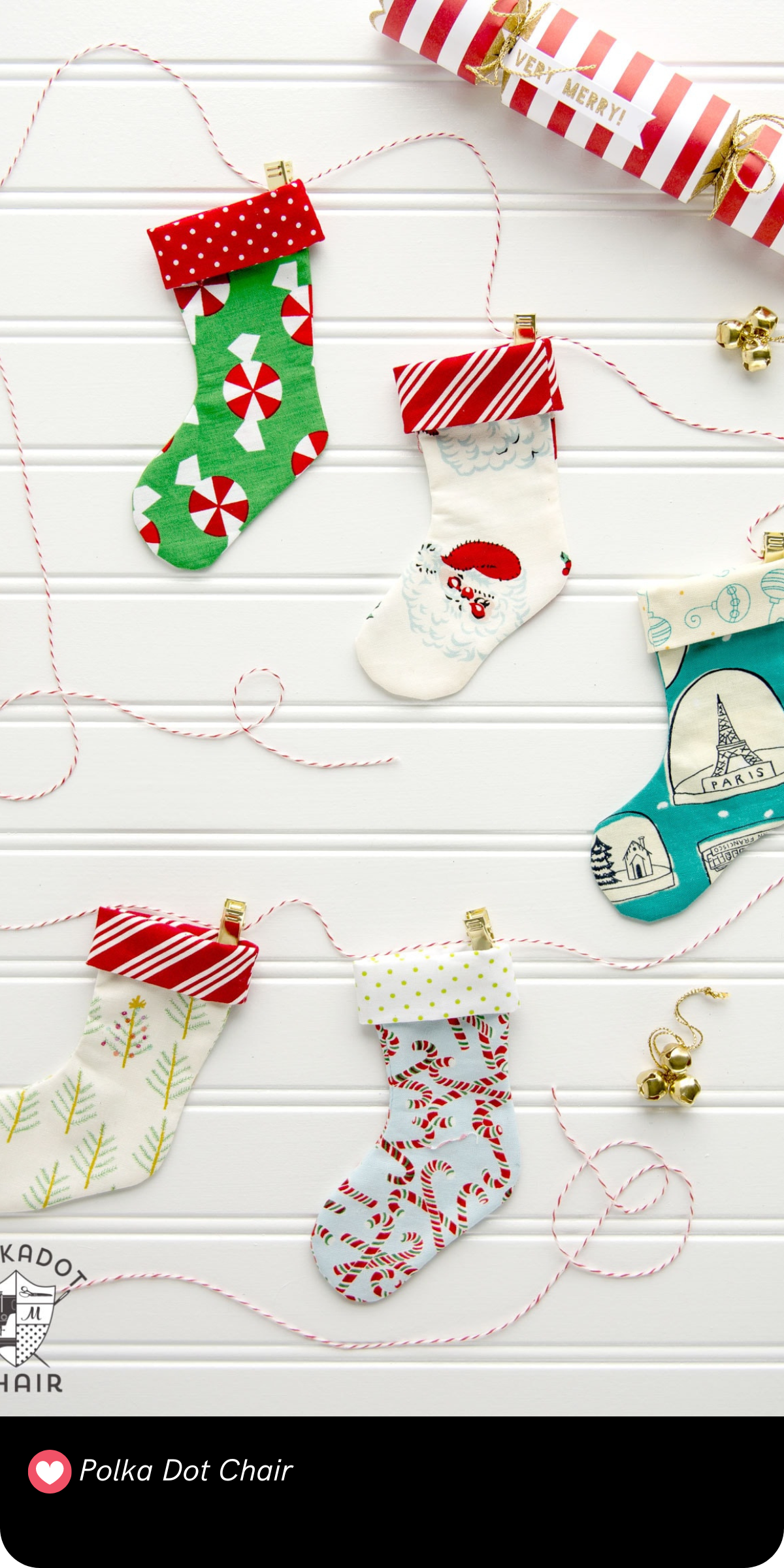 Discover the joy of crafting your own Christmas garlands! These easy-to-follow ideas will help you create beautiful decorations that bring warmth and charm to your holiday celebrations. 🌟🎀 #ChristmasCrafts #DIYDecor