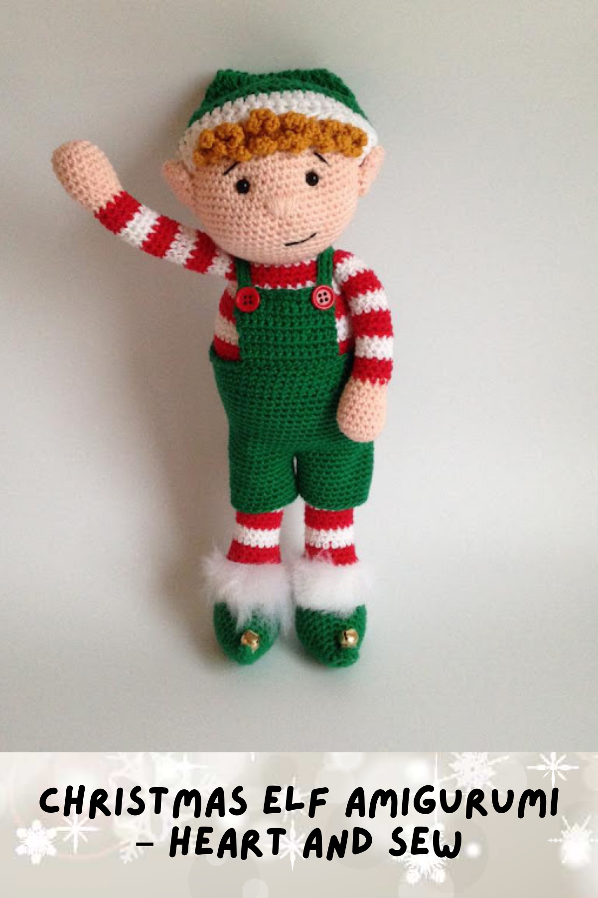 A classic Christmas elf pattern with a sweet and simple design! This free pattern offers step-by-step instructions, making it a great project for crocheters of all skill levels. It’s the perfect size to sit on your desk, bookshelf, or even as a tree ornament!