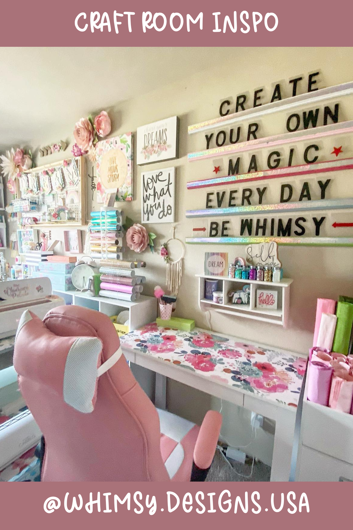 @whimsy.designs.usa – How whimsical! With inspirational quotes on the wall and a pop of pink everywhere, this room is bursting with positive energy. The floral desk mat and bunny-eared chair are just the cutest touches to spark creativity.