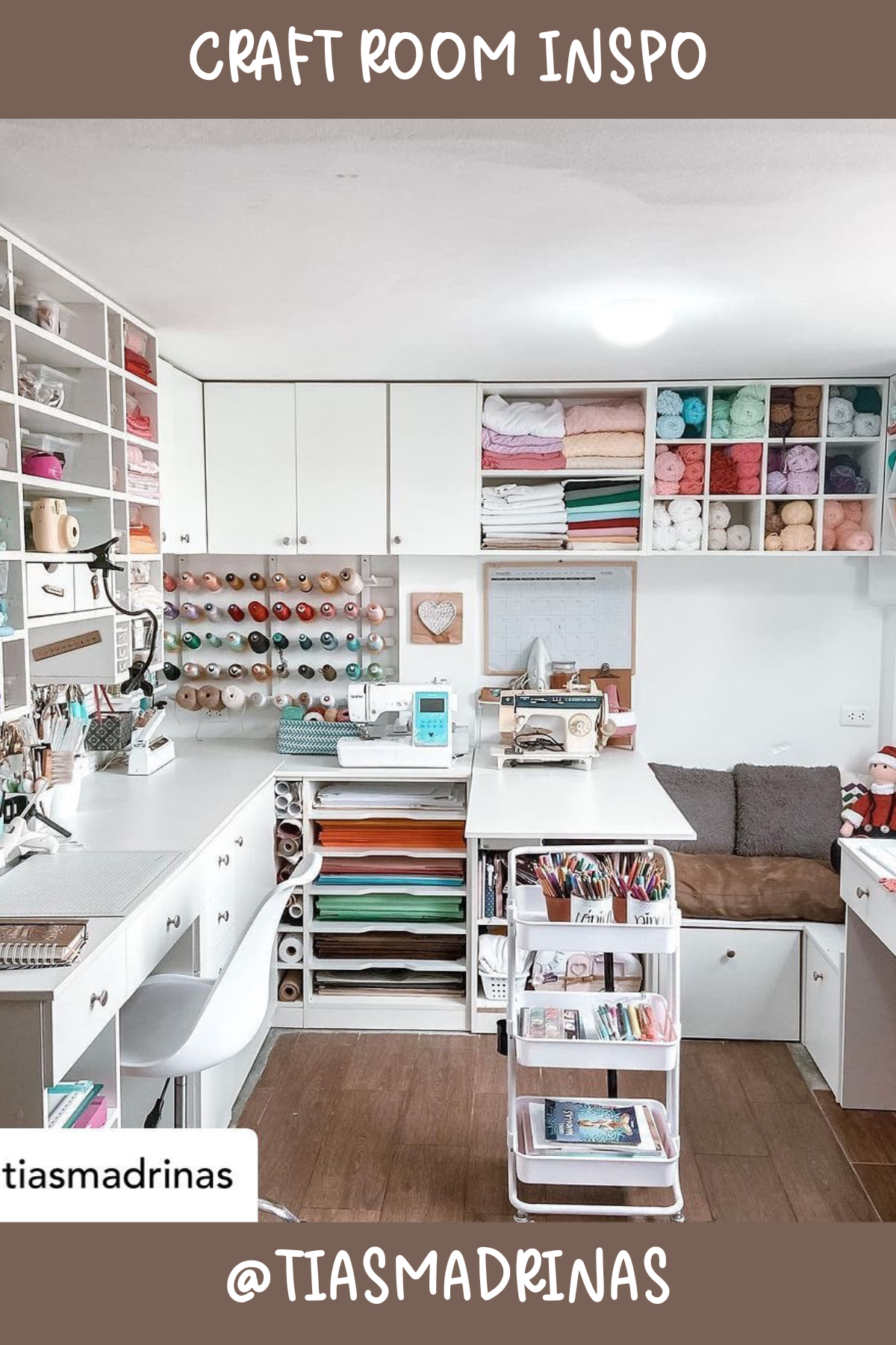 @tiasmadrinas – Cozy and functional! This room boasts ample storage with a combo of shelves, drawers, and cubbies. The seating nook is a sweet addition for brainstorming, while the sewing station is ready for projects to unfold!