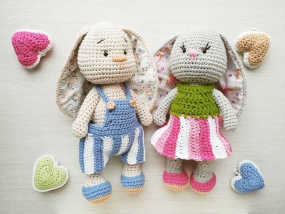 Crochet Bunnies in Love