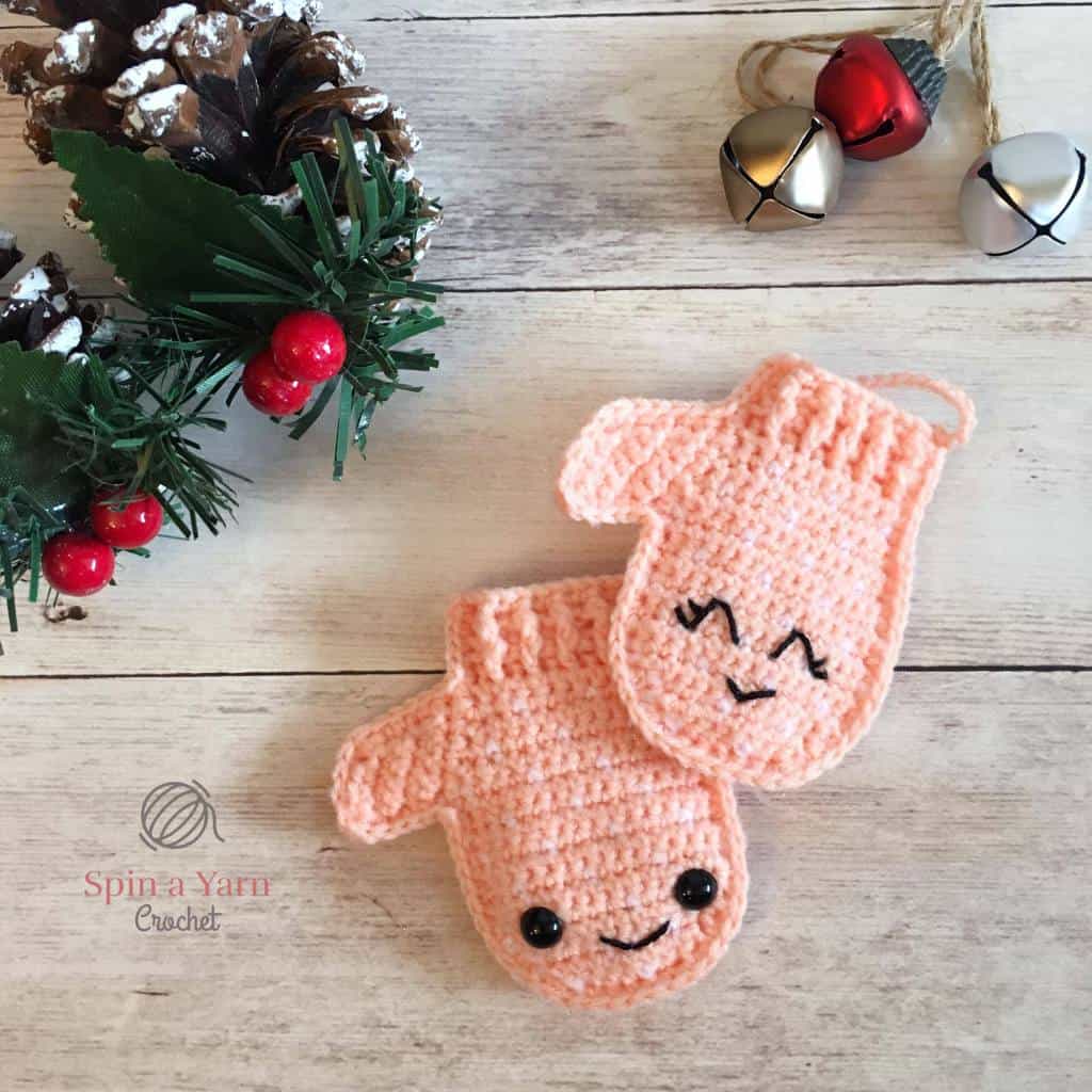 Crochet Christmas Ornaments Mittens