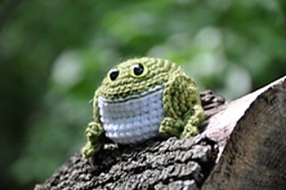 Crochet halloween toad
