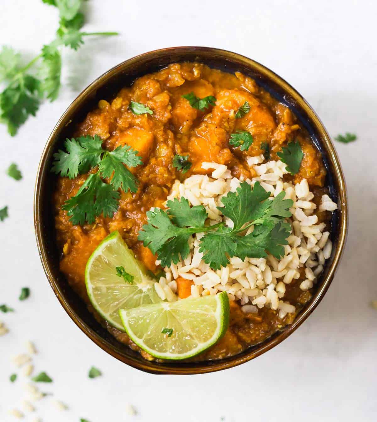 This one’s for the plant-based eaters in your life. Packed with lentils, veggies, and warming spices, it’s the healthy comfort food you didn’t know you needed.