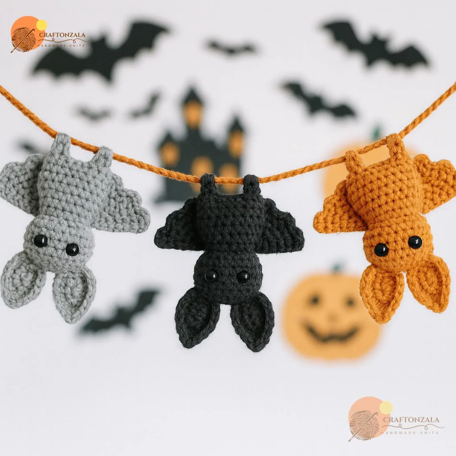 How adorable is this crochet bat garland? 🦇✨ This PDF pattern shows you how to make a string of spooky-cute amigurumi bats, each about 4 inches tall. Beginner-friendly and worked up in simple stitches, the bats can be made in any color you like—classic black, soft grey, or even pumpkin orange for extra Halloween flair. Hang the finished garland across your mantel, doorway, or party table, or make the bats individually as ornaments and toys. With step-by-step instructions and photo references included, it’s a fun little project that’s just as perfect for cozy evenings as it is for creating handmade Halloween décor. 🎃🧶