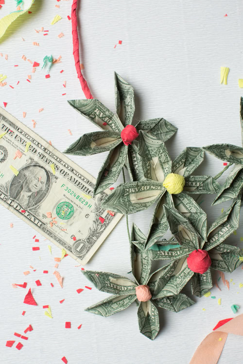 DIY Money Necklace Grad Gift