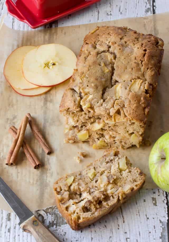 Apple dessert or apple breakfast? This apple bread looks yummy!