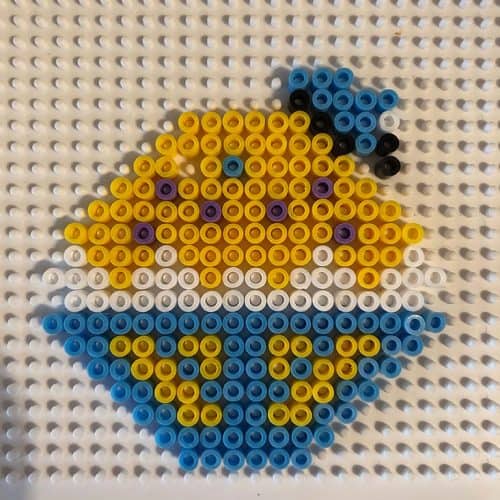 Disney Perler Bead Keychain Ideas {Cute cupcakes inspired by Mickey and ...