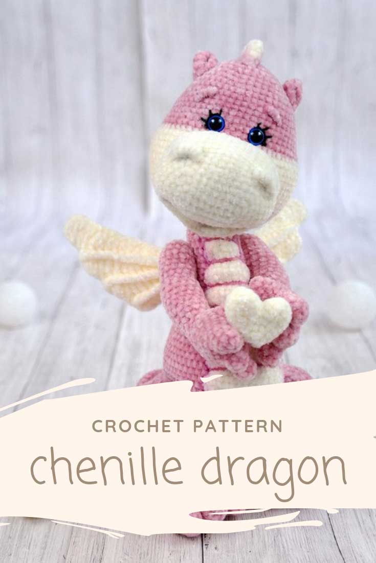 This crochet dragon is so ADORABLE and would be a fabulous Valentine’s Day gift!