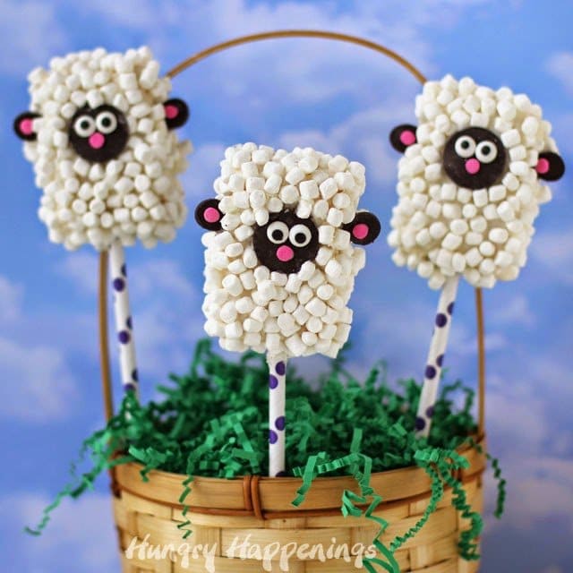 Turn your Rice Krispie treats into adorable lamb pops with this creative recipe! These cute and tasty pops are perfect for Easter parties or gifts.