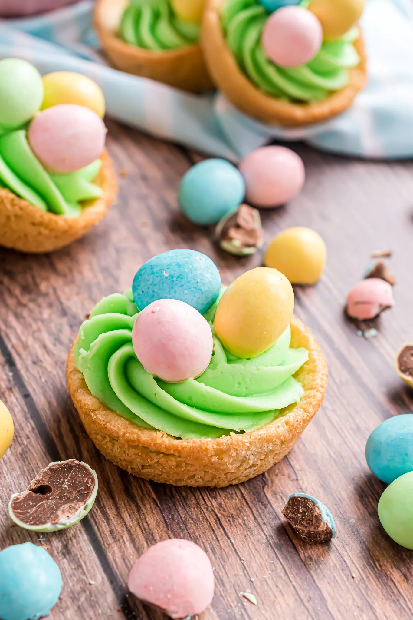 These delightful cookie cups are a creative twist on traditional Easter treats. Filled with colorful candies or frosting, they’re sure to stand out at any event.