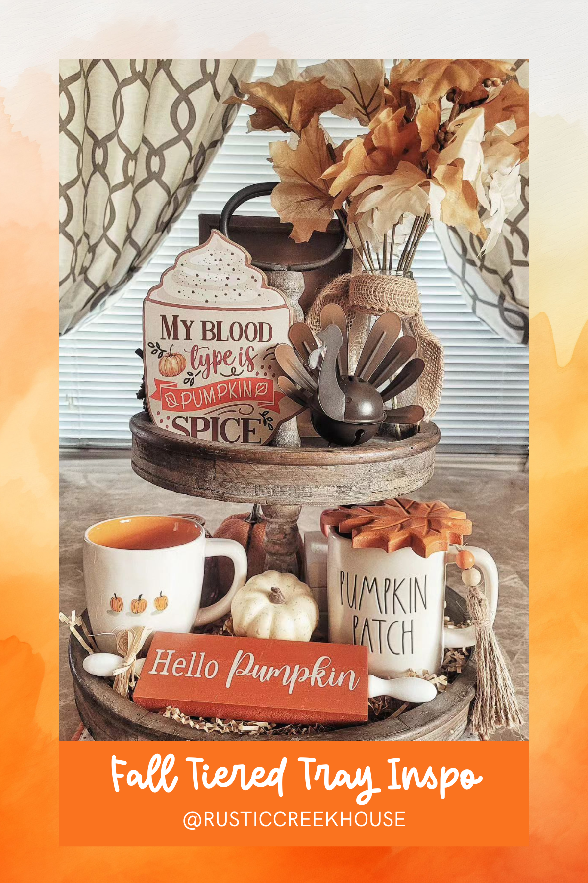 Pumpkin spice lovers, this one's for you! This adorable setup features mugs, signs, and autumn leaves all wrapped up in a pumpkin patch theme. A true homage to fall flavor!