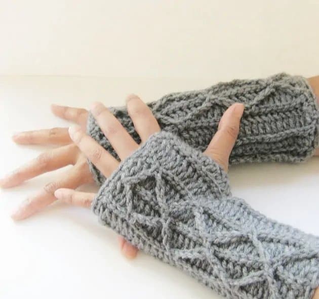 Faux Cable Fingerless Gloves