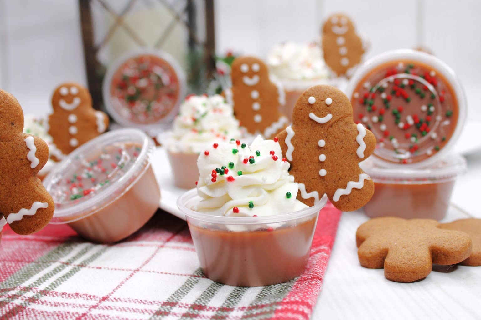 These jello shots bring a little fun to the gingerbread party with a layered look and tons of flavor. Ideal for a holiday crowd that loves a playful treat!