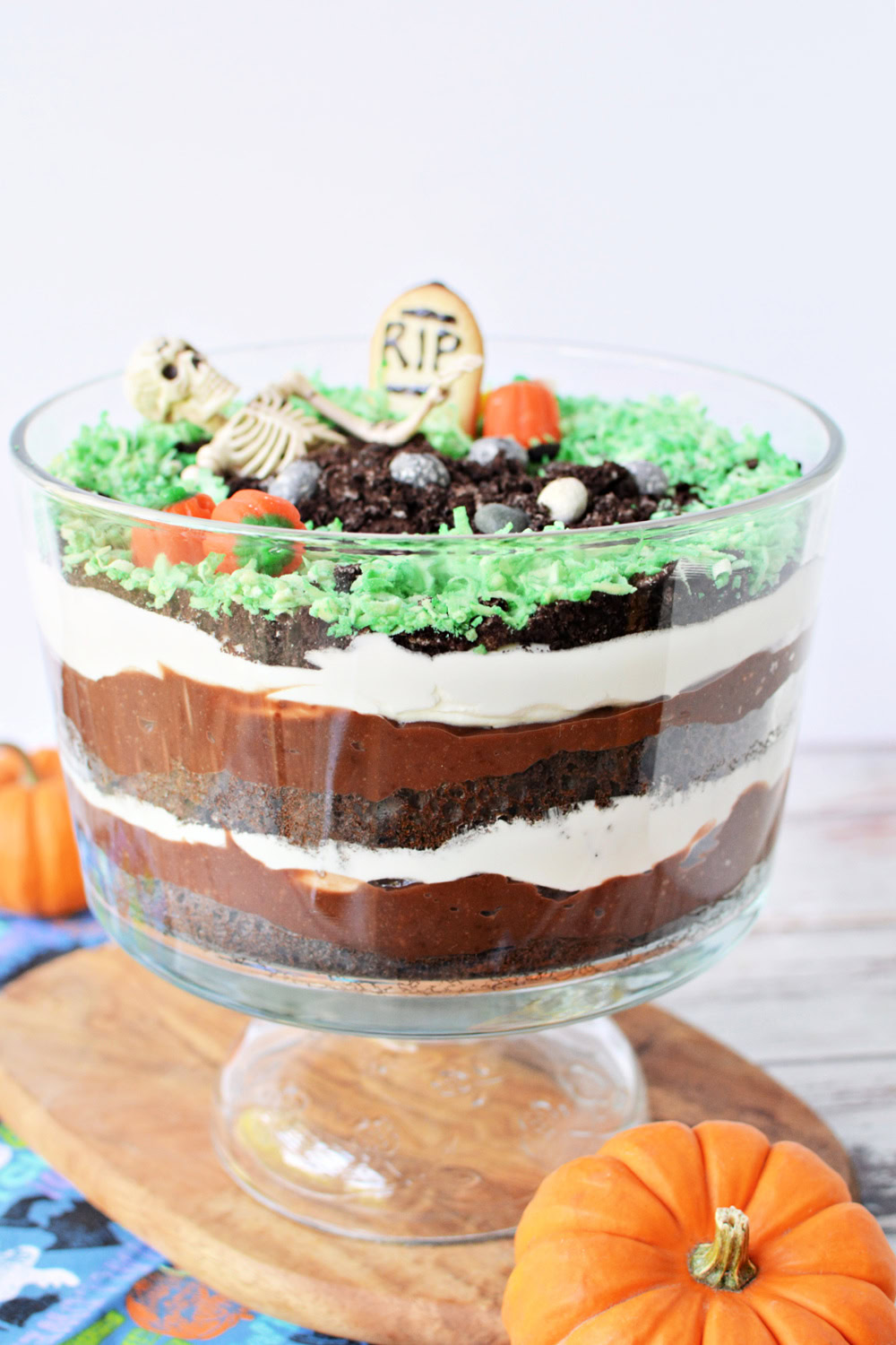 For a dessert that’s equal parts spooky and sweet, this graveyard-themed trifle is spot on. Chocolate pudding, crumbled cake, and crushed Oreos are topped with tombstone cookies and ghostly Peeps, making it the ultimate Halloween-themed treat!