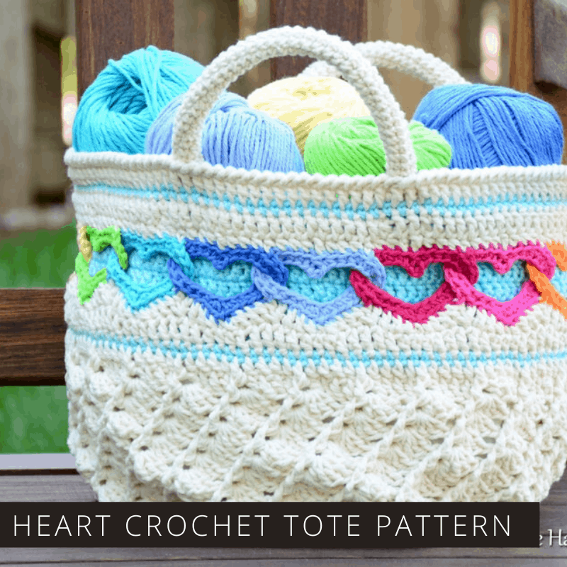 Do you need some more storage? Or a cute bag for the beach? Check out these linked heart crochet pattern because it's the perfect solution!