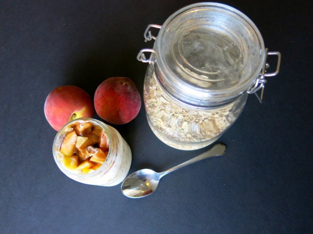 Want to know the secret to DELICIOUS oatmeal? Make it the night before using this recipe!