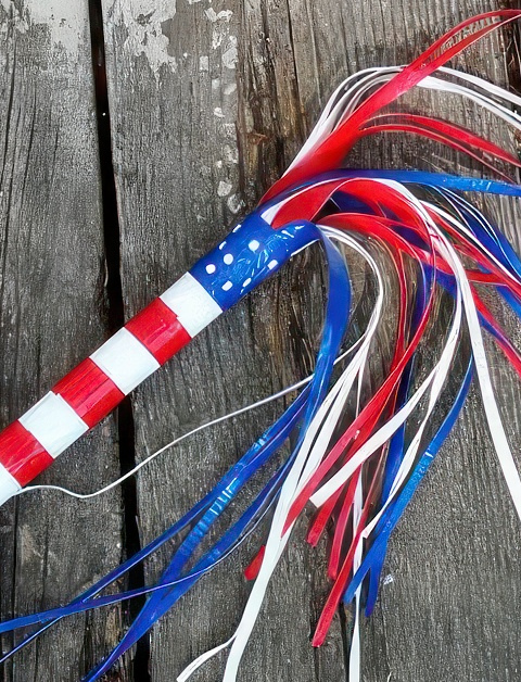 Get ready for Independence Day with these fun and easy red, white, and blue crafts that your kids will love! From star-spangled decor to festive accessories, we’ve got all the creative inspiration you need. Click to see the full list and start crafting! ?