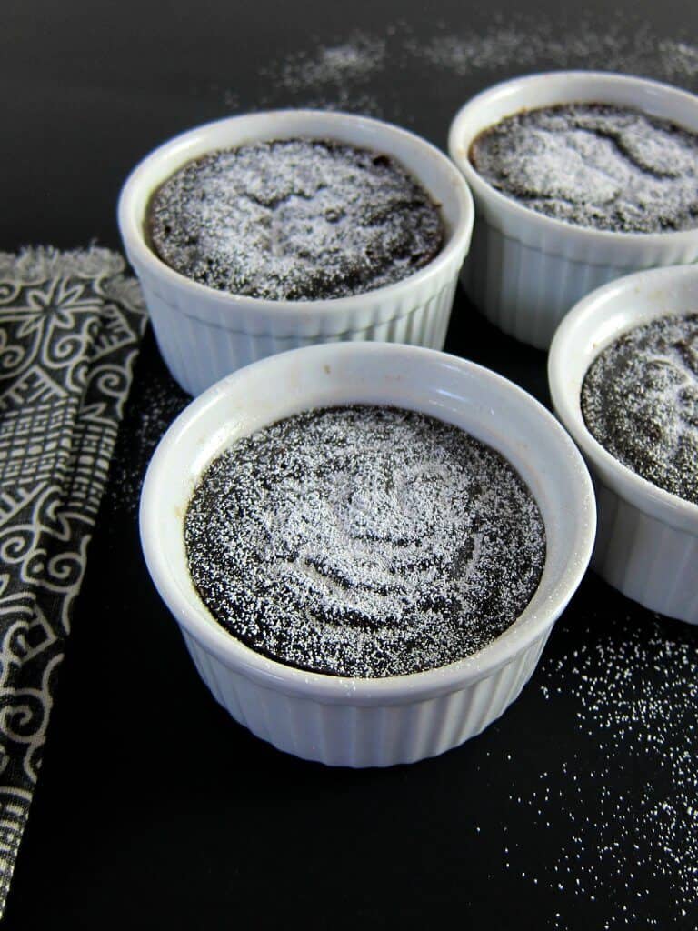 These Instant Pot Lava Cake Recipes Are Melt in the Mouth Desserts You ...