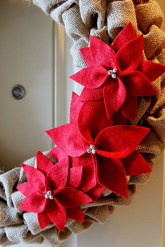 Make Burlap Wreath Christmas 4