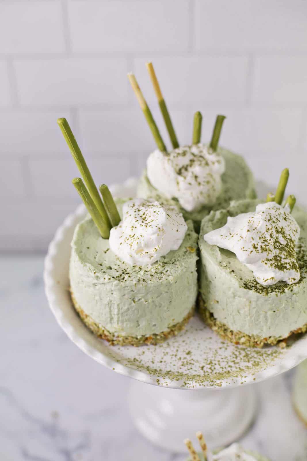 No Bake Matcha Mini Cheesecakes