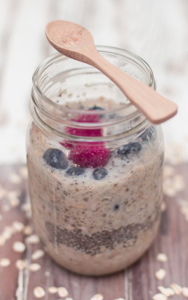 Want to know the secret to DELICIOUS oatmeal? Make it the night before using this recipe!