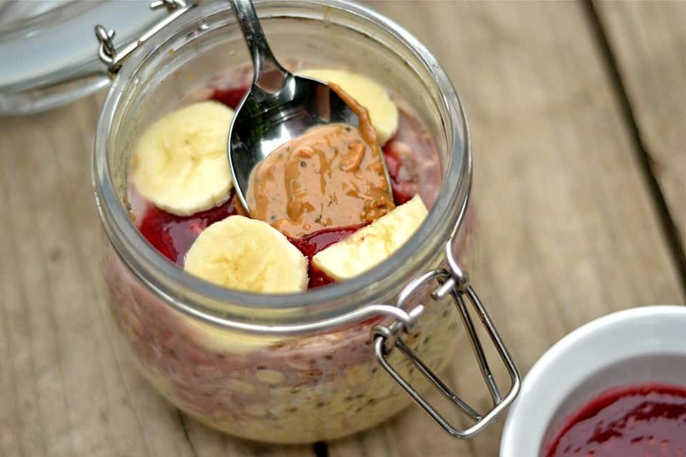 Want to know the secret to DELICIOUS oatmeal? Make it the night before using this recipe!