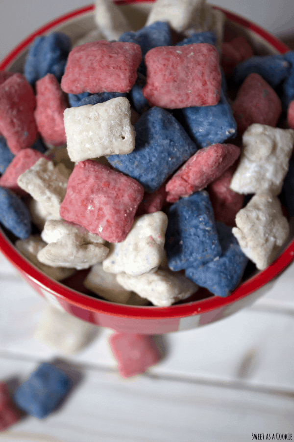 Patriotic puppy chow