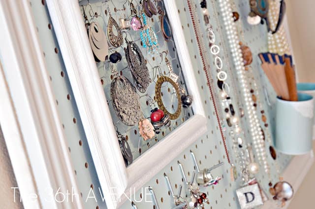 PegBoard Accessories Station