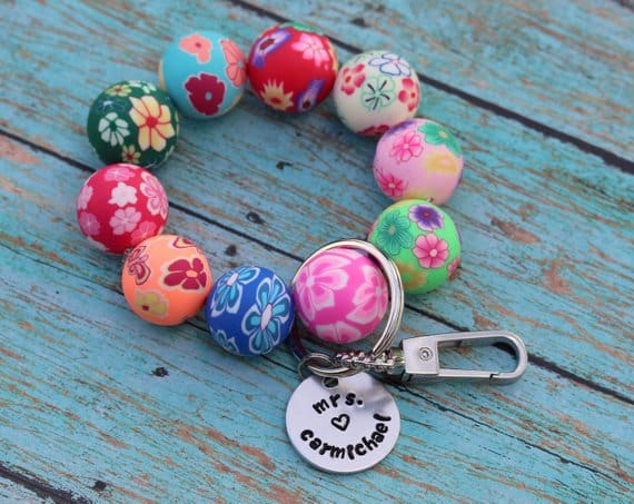 Personalized keychain bracelet