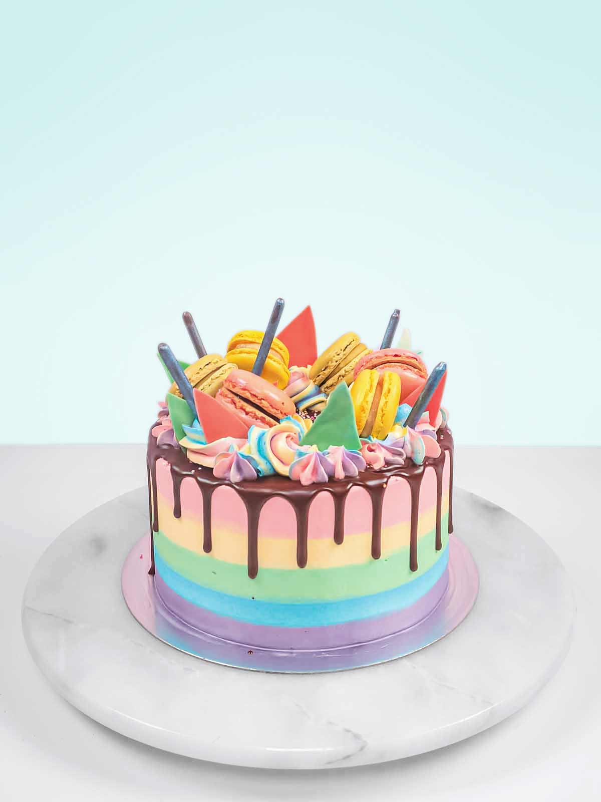 🌈🎂 Discover stunning rainbow cake designs that bring joy, color, and a touch of magic to your celebration.