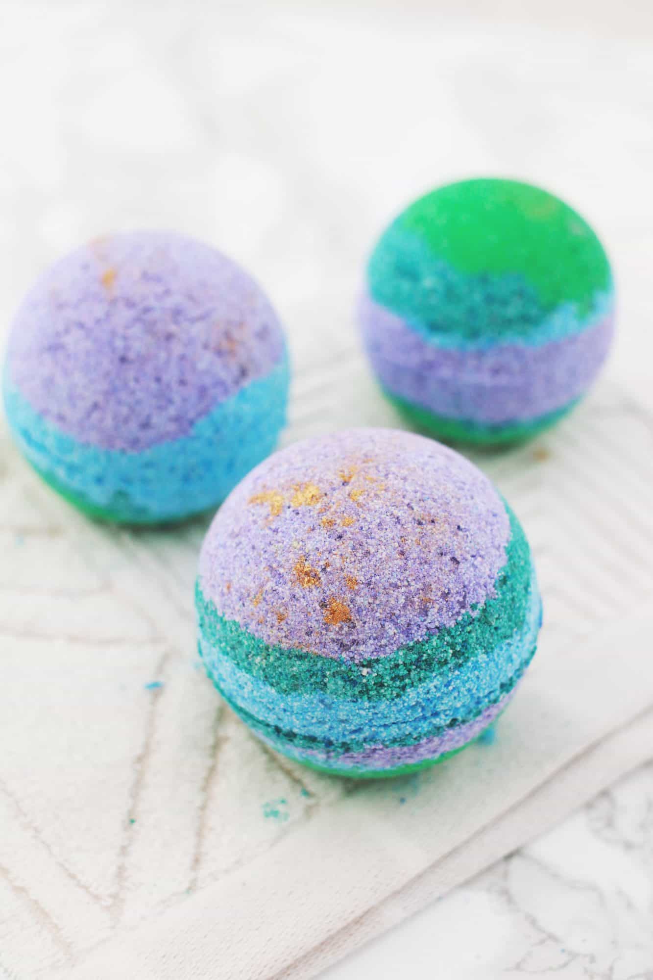 Rainbow and Gold Lustre Bath Bombs