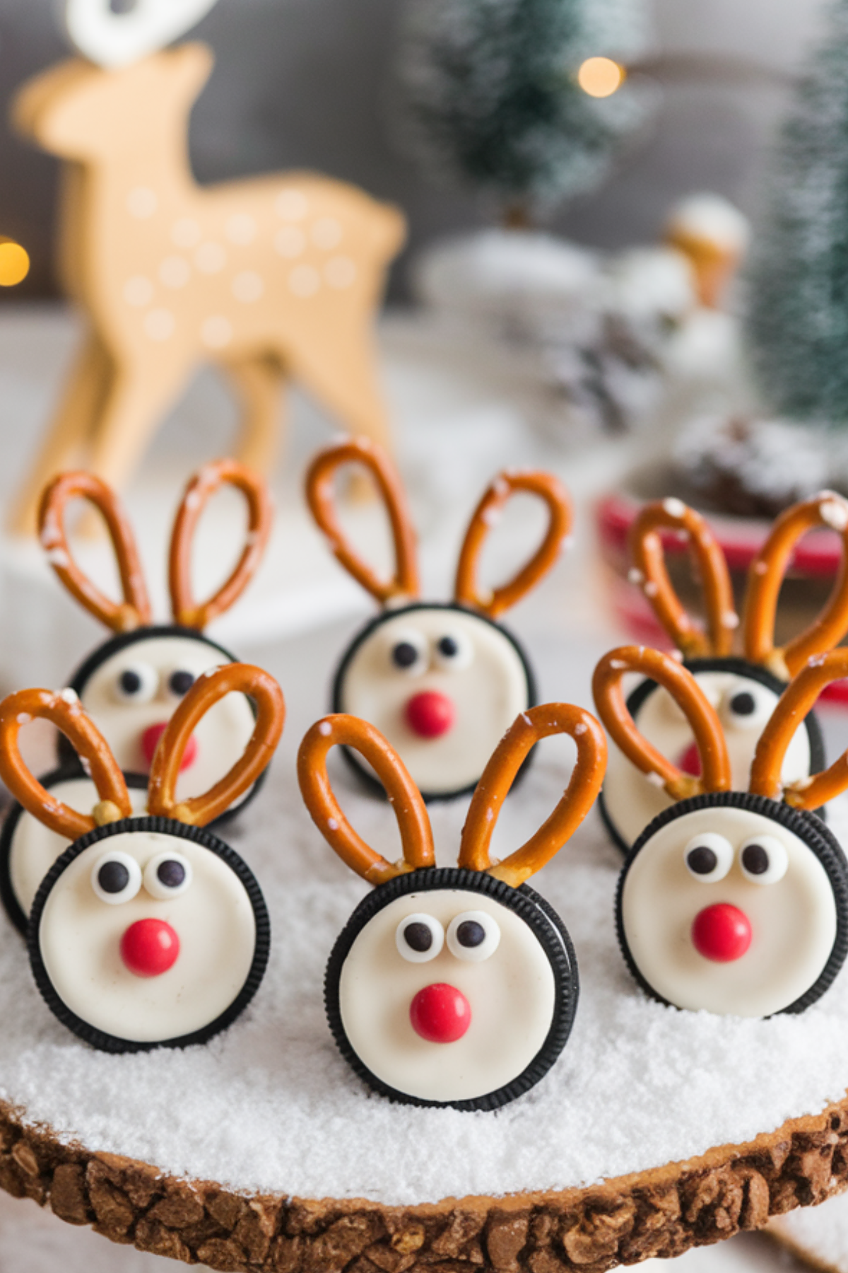 These adorable oreo reindeer cookies are perfect for the holidays! Made with simple ingredients, they are fun to create and delicious to eat. 