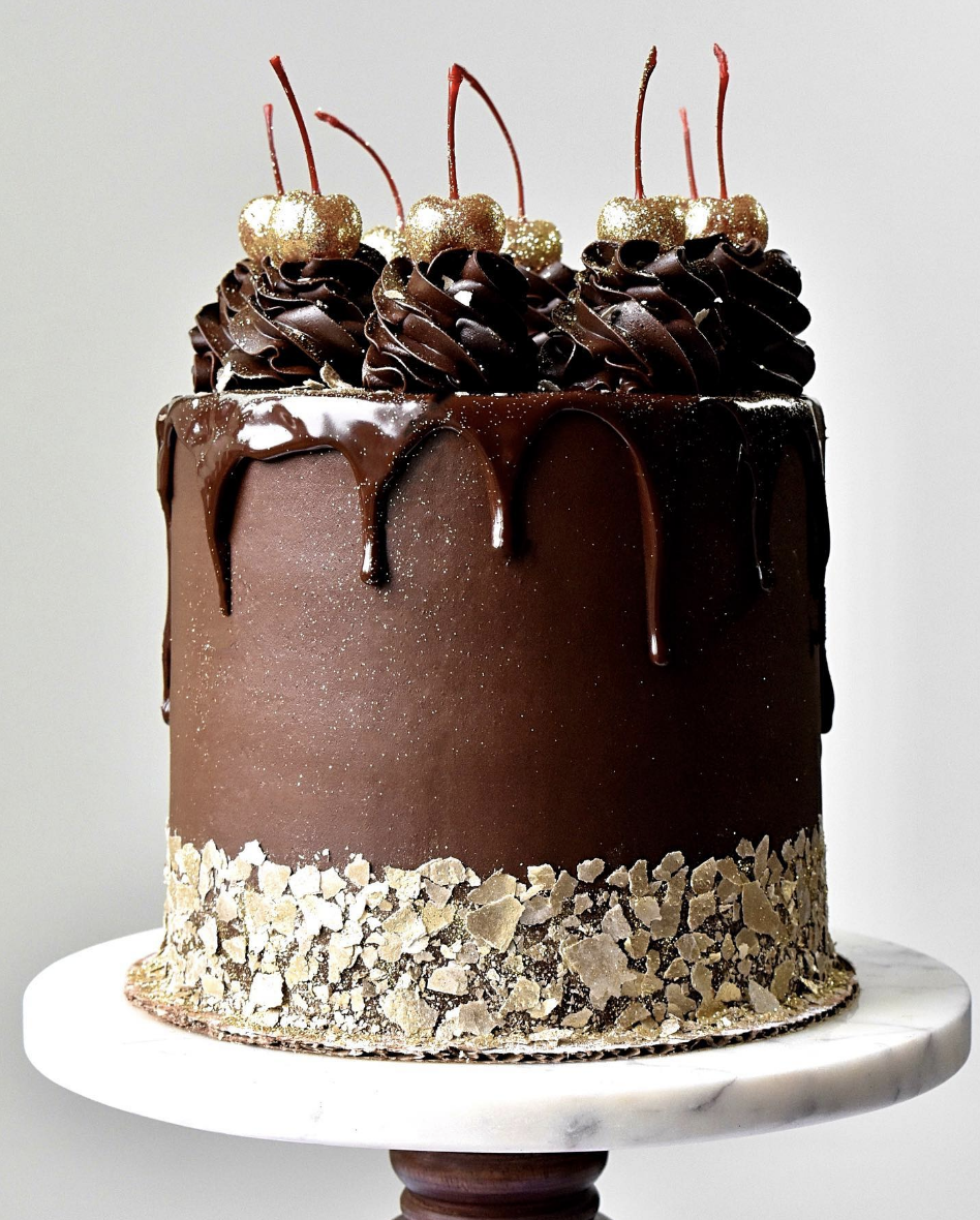 Make your celebration unforgettable with these eye-catching chocolate drip cakes! From birthdays to anniversaries, these decadent treats bring the perfect mix of elegance and flavor to any event. Get ready to wow your guests with these mouthwatering, picture-perfect cakes! 🎉🍫 #CelebrationCakes #DessertGoals