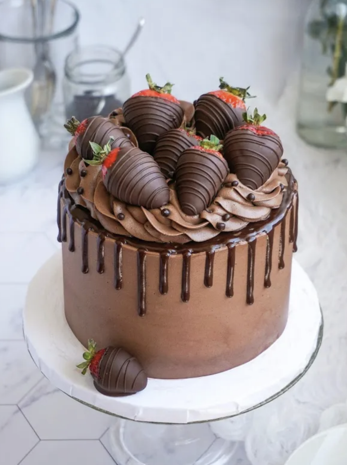 Add a touch of elegance and indulgence to your next party with these stunning chocolate drip cakes! Whether it's a birthday, wedding, or a casual get-together, these cakes are sure to impress. Rich, delicious, and beautifully decorated, they’re perfect for creating unforgettable moments. 🍰✨ #ChocolateLover #PartyInspiration