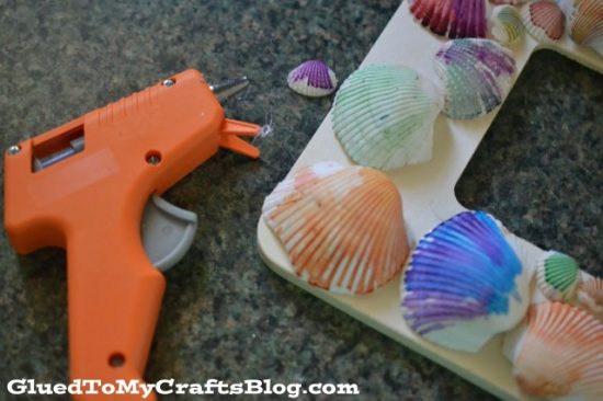 13 Easy Seashell Crafts for Kids to Preserve Those Summer Memories Forever!