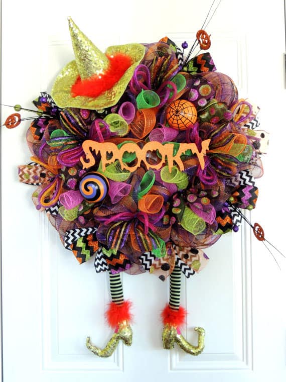 15 Spooky Deco Mesh Halloween Wreaths To Decorate Your Door 2585