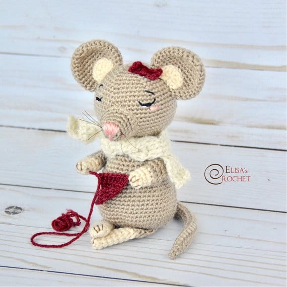 Olivia the Amigurumi Mouse