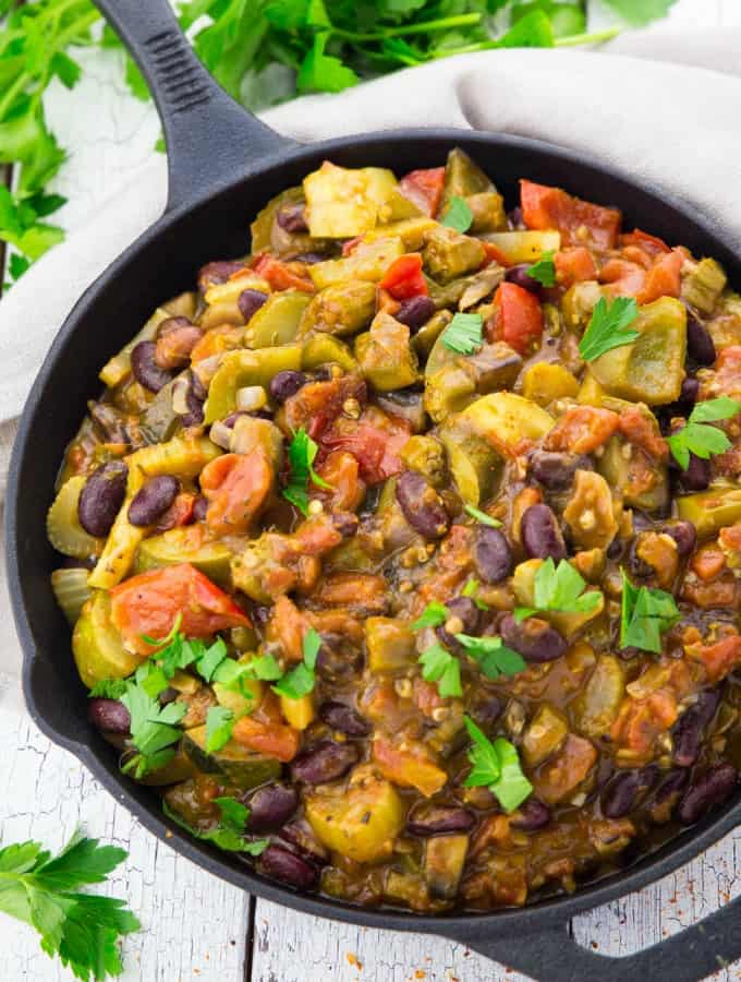 This hearty dish features okra, tomatoes, and a flavorful roux made with plant-based butter. Add vegan sausage for an extra punch of flavor.