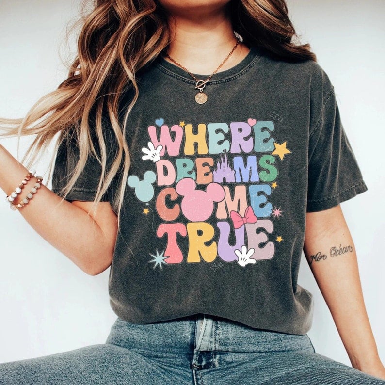 10 Vintage Graphic Tees You MUST PACK for Your Disney World Vacation