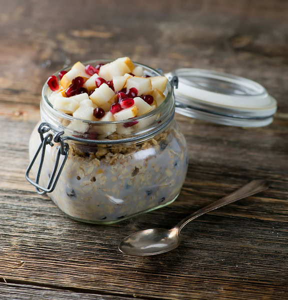 Want to know the secret to DELICIOUS oatmeal? Make it the night before using this recipe!