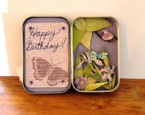 Altoid Tin: Craft your Altoid tin into a birthday card